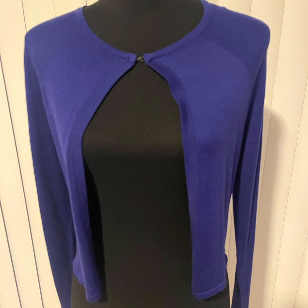 Elie Tahari Cardigan.